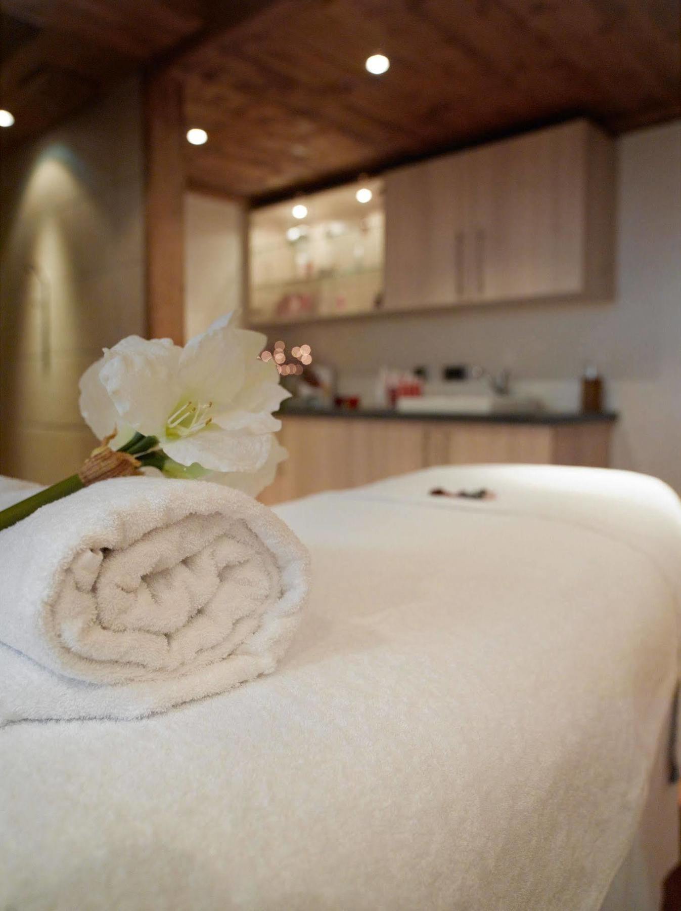 Cgh Residences & Spas Le Chalet Des Dolines Монженевр Экстерьер фото