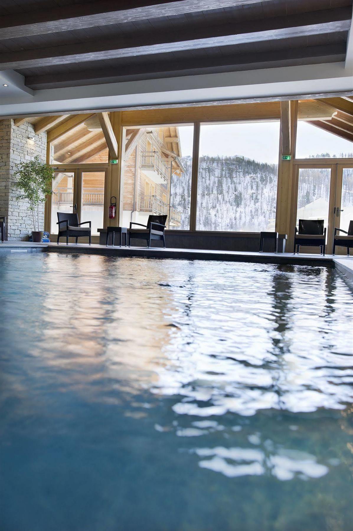 Cgh Residences & Spas Le Chalet Des Dolines Монженевр Экстерьер фото